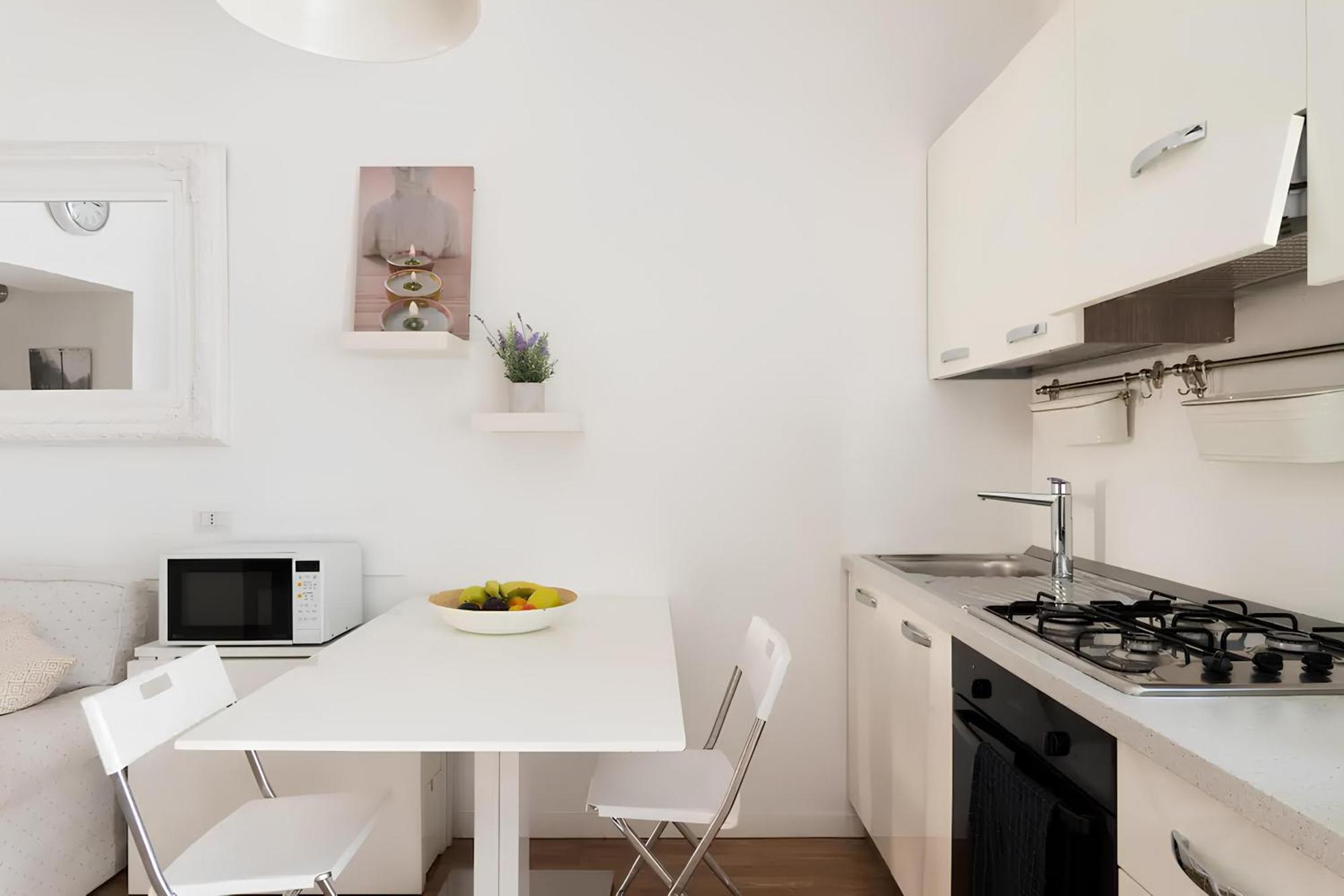 Charming Milanese Aparment Milão Exterior foto
